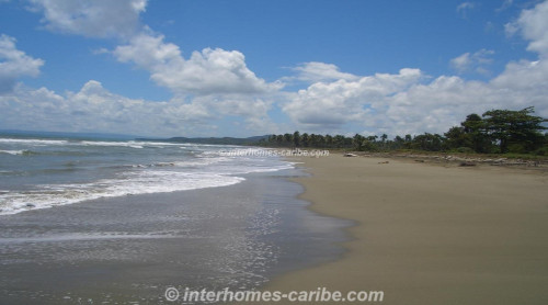 photos for LAS CANAS: LOT WITH 388 m SEAFRONT